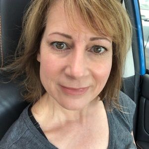 Meet your Posher, Suzanne